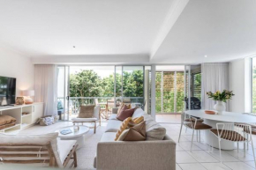 Heart of Sunshine, Spacious Apt with Pool & Garden